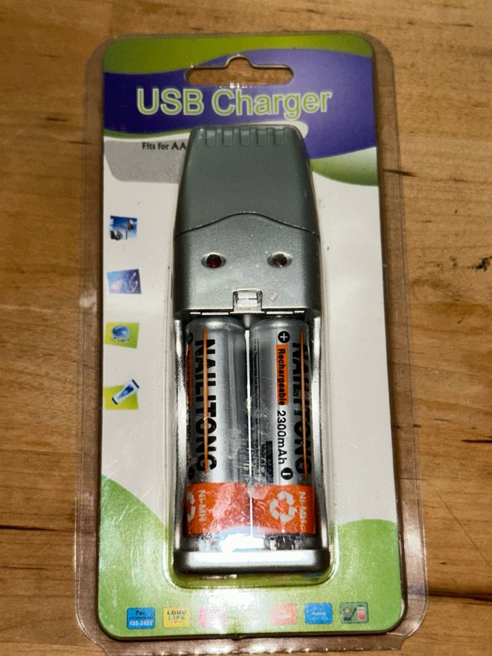 AA / AAA USB NiCd & NiMH Stick Battery Charger NIB